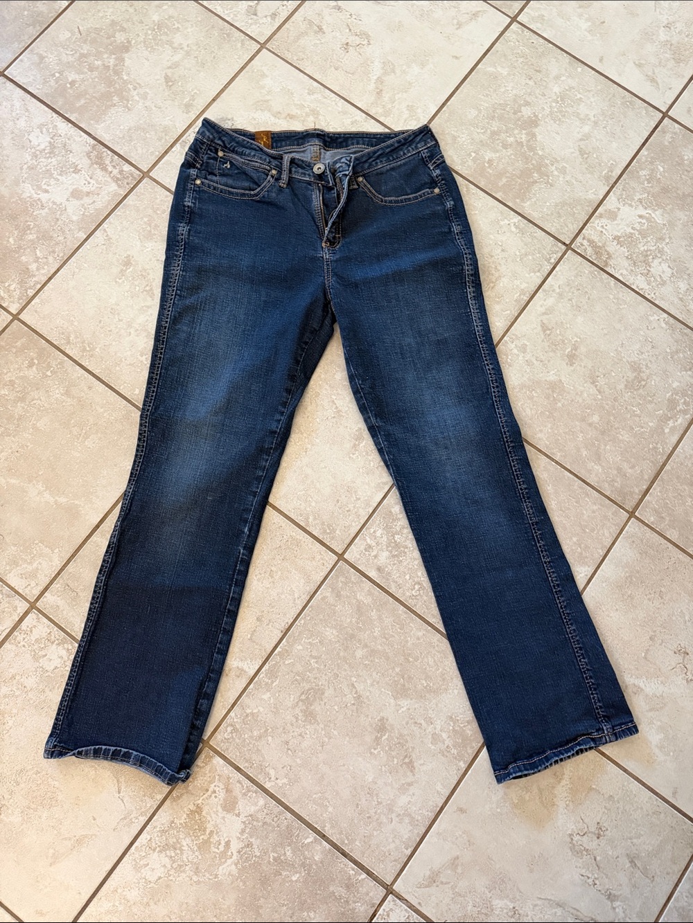 Aura Women’s Boot-Cut Jeans in Dark Blue Denim